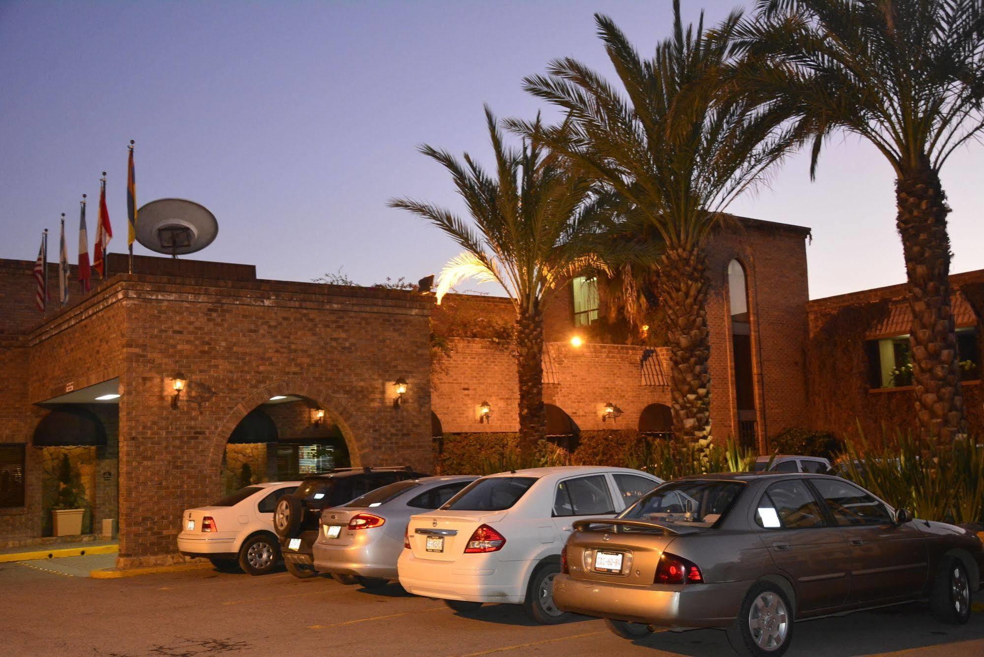 Best Western Posada Del Rio Gomez Palacio Bagian luar foto